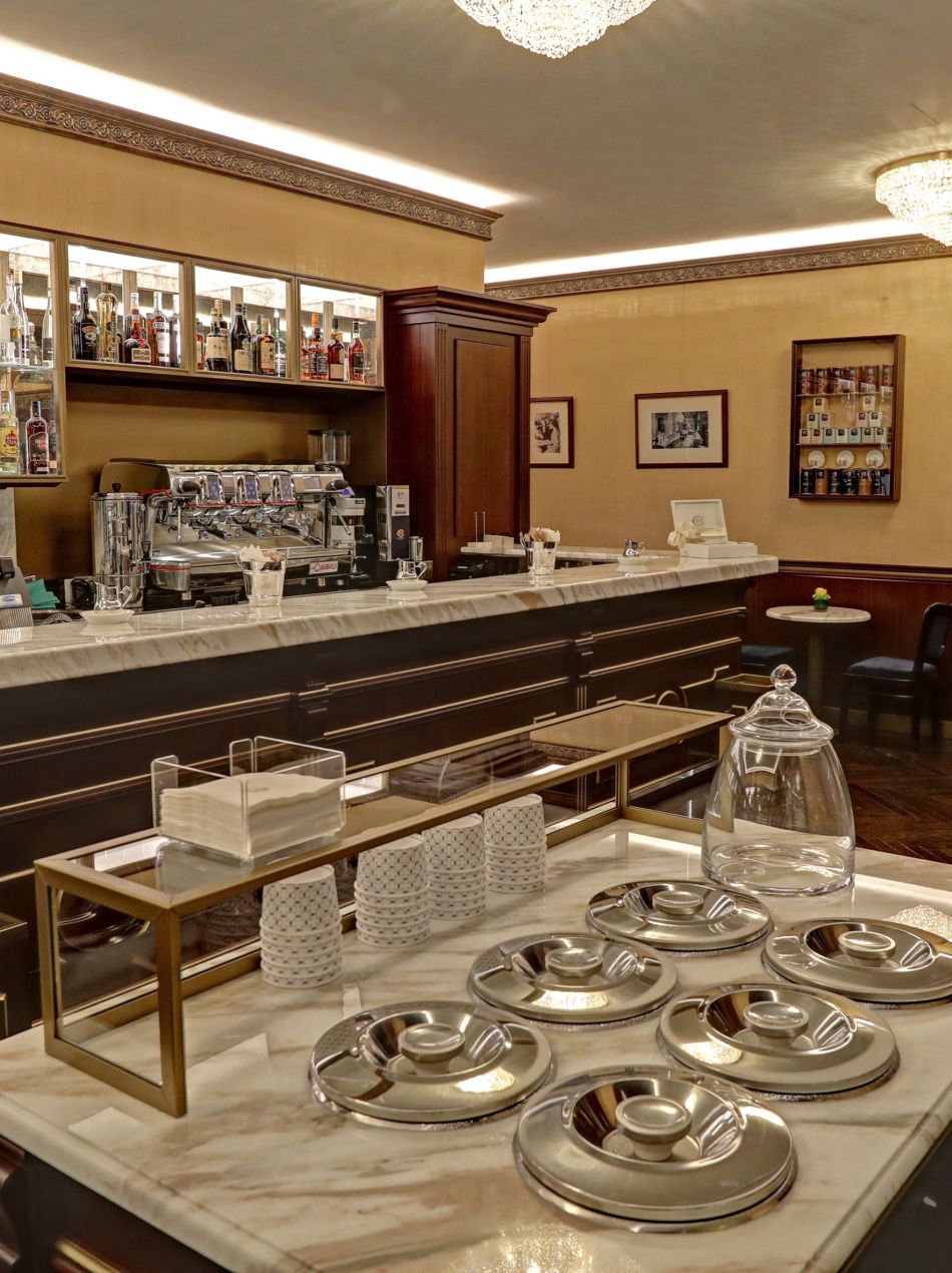 COVA MONTENAPOLEONE 1817